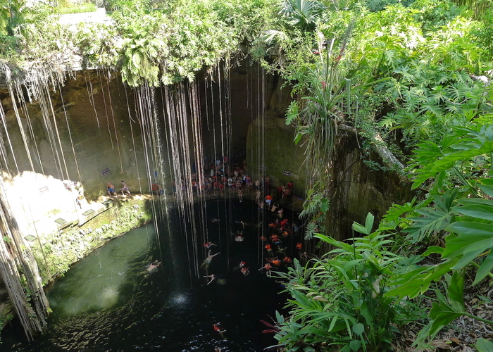 Ik-Kil Cenote Yucatan Mexico